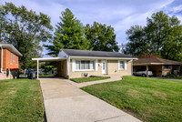 2592 E Robin Rd