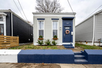 1067 Mary St