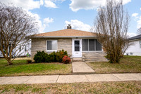 221 E Oak St