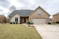 2210 Glenn Abbey