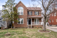 2361 Gladstone Ave