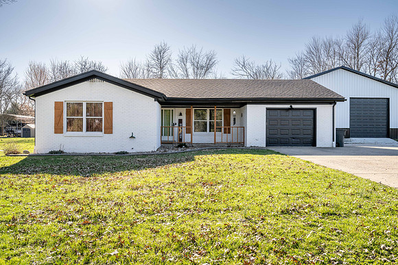 Zenfolio | Diamond Home Imaging | 425 Weaver Rd Exterior | Photo 1