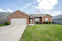 8917 Woodford Dr