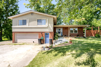 1811 Country Lake Rd