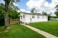 626 W 5th St
