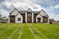 Neighborhood Exterior of Homes
