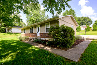 2300 Henriott