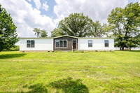 886 E Cavalry Rd