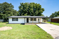 1486 Williar Ave