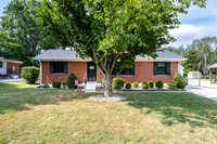 8814 Maple Rd