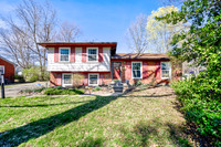 9121 Pine Lake Dr