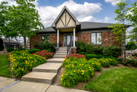 Covered Bridge Clubhouse and Golf Course